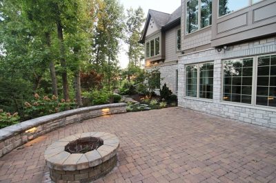 luxurious_lakeside_34
